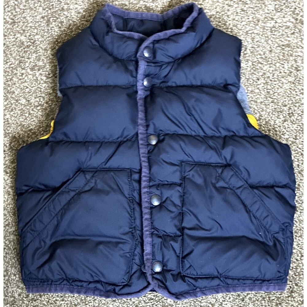 BABY GAP PUFFER VEST. Unisex. Striped Lining. Side Zip Pockets. Size 2 years